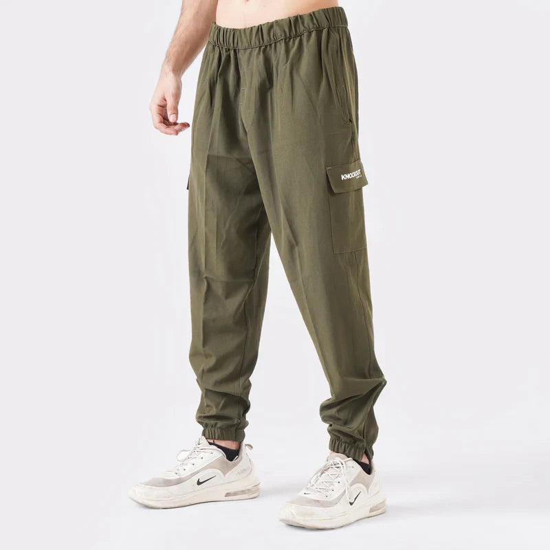 Upgrade Your Wardrobe with Top Men's Trousers in Pakistan