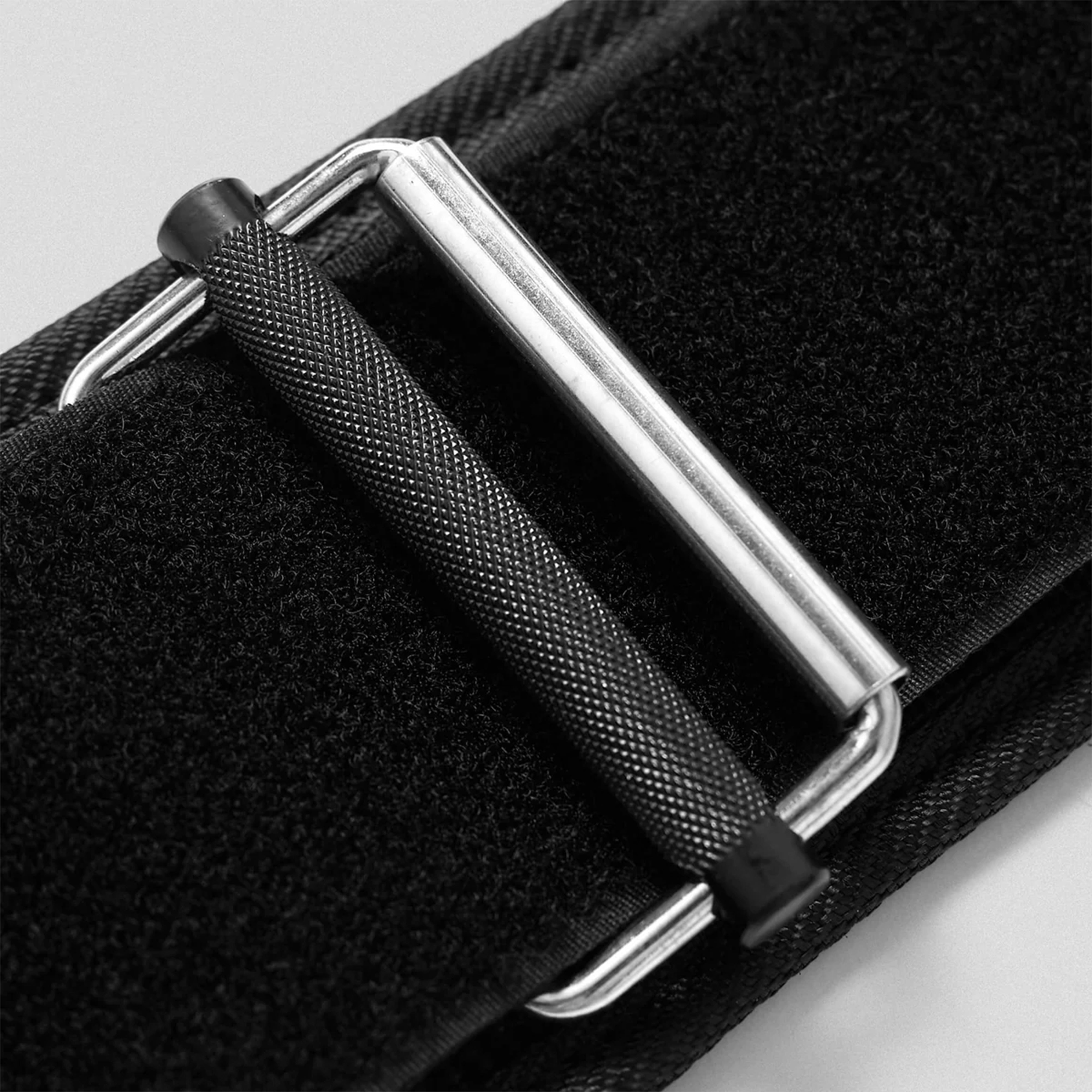 Self-Locking Black Weightlifting Belt