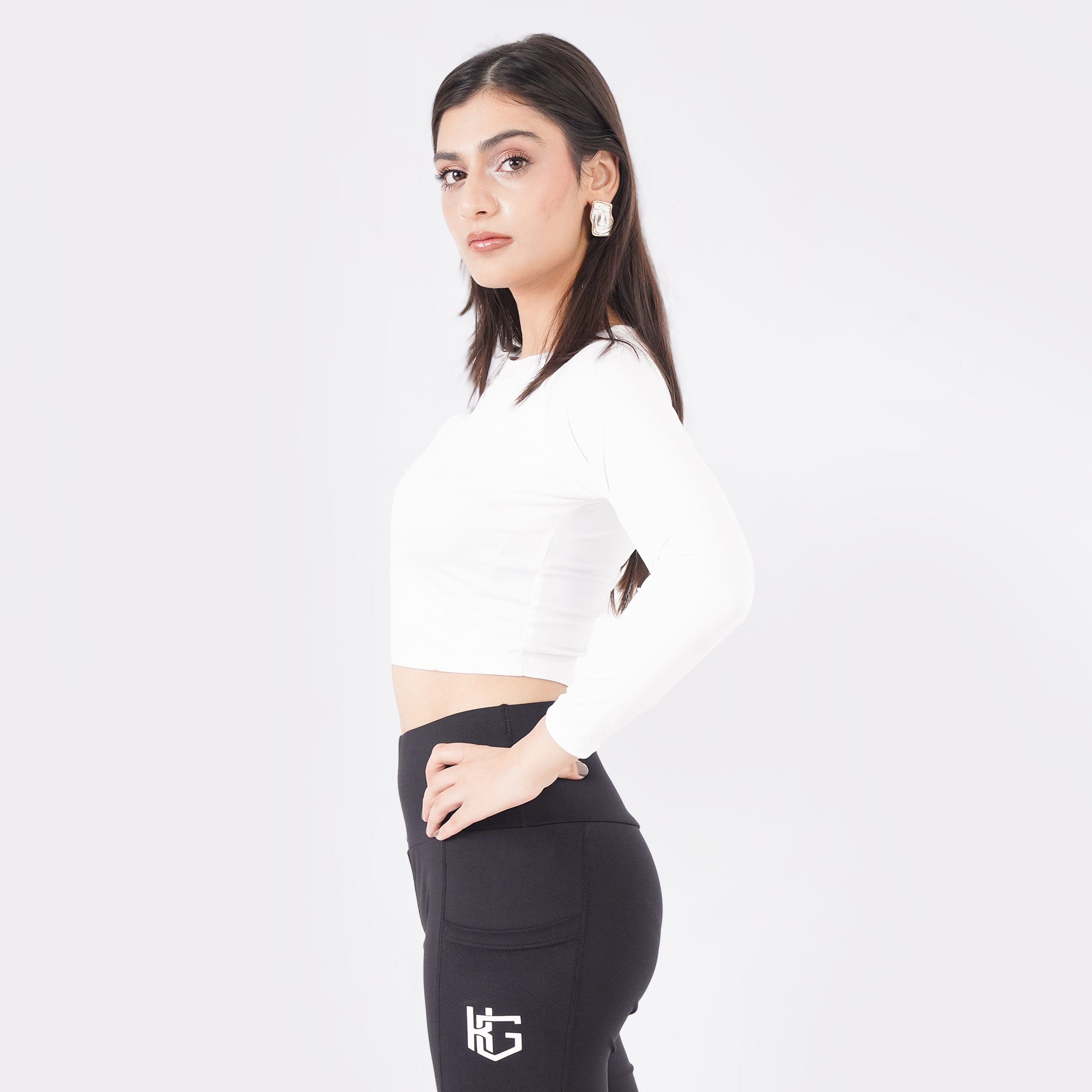 Knockout Cropped Long Sleeve - white